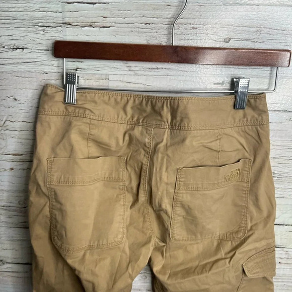 The North Face Women’s Khaki Cargo Capri Pants Size 4  tan - Picture 9 of 11